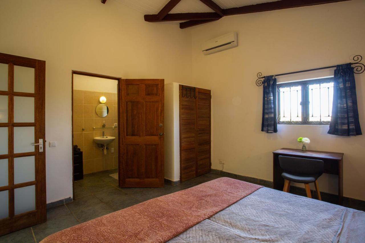 Bed And Breakfast Toni Kunchi Willemstad Luaran gambar